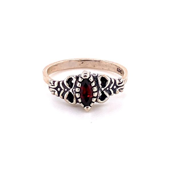 Ring Silber 925/000 mit Granat in Navetteform