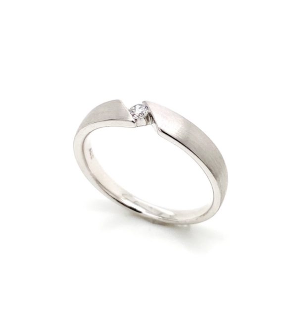 Solitärring in Weißgold 585/000 mit Brillant